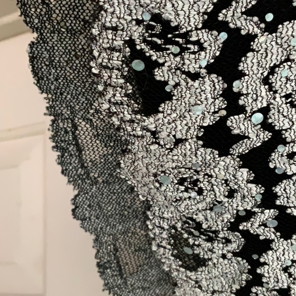 Top - Picture 4 of 4